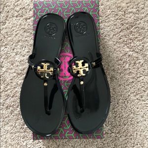 Tory Burch Mini Miller Flat Thong sandals